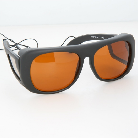 by De'Vons Optics, Inc. est. since 1983! Accessories